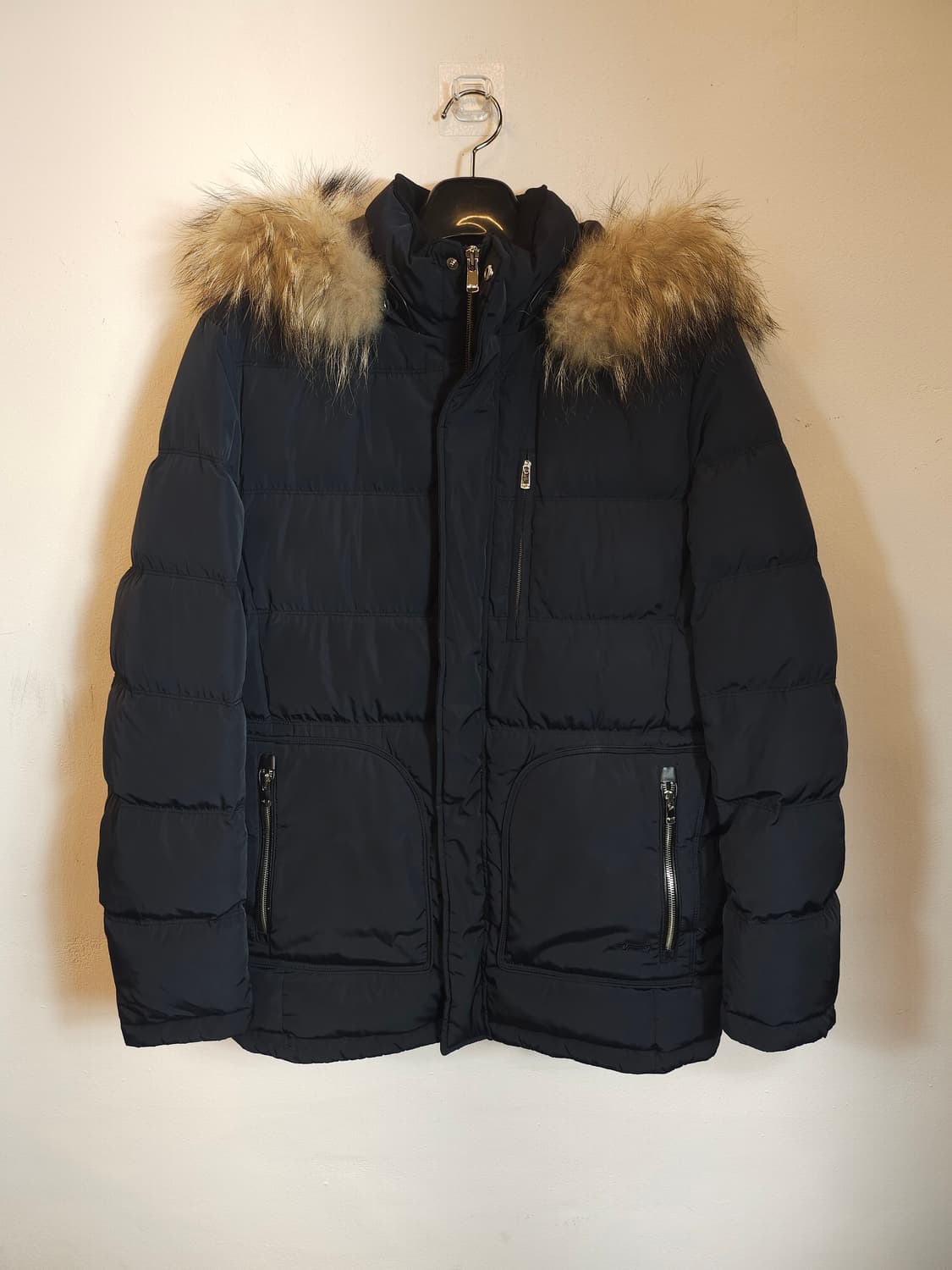 루이까스텔 라쿤털 다운패딩 블랙 105 XL 상품이미지1