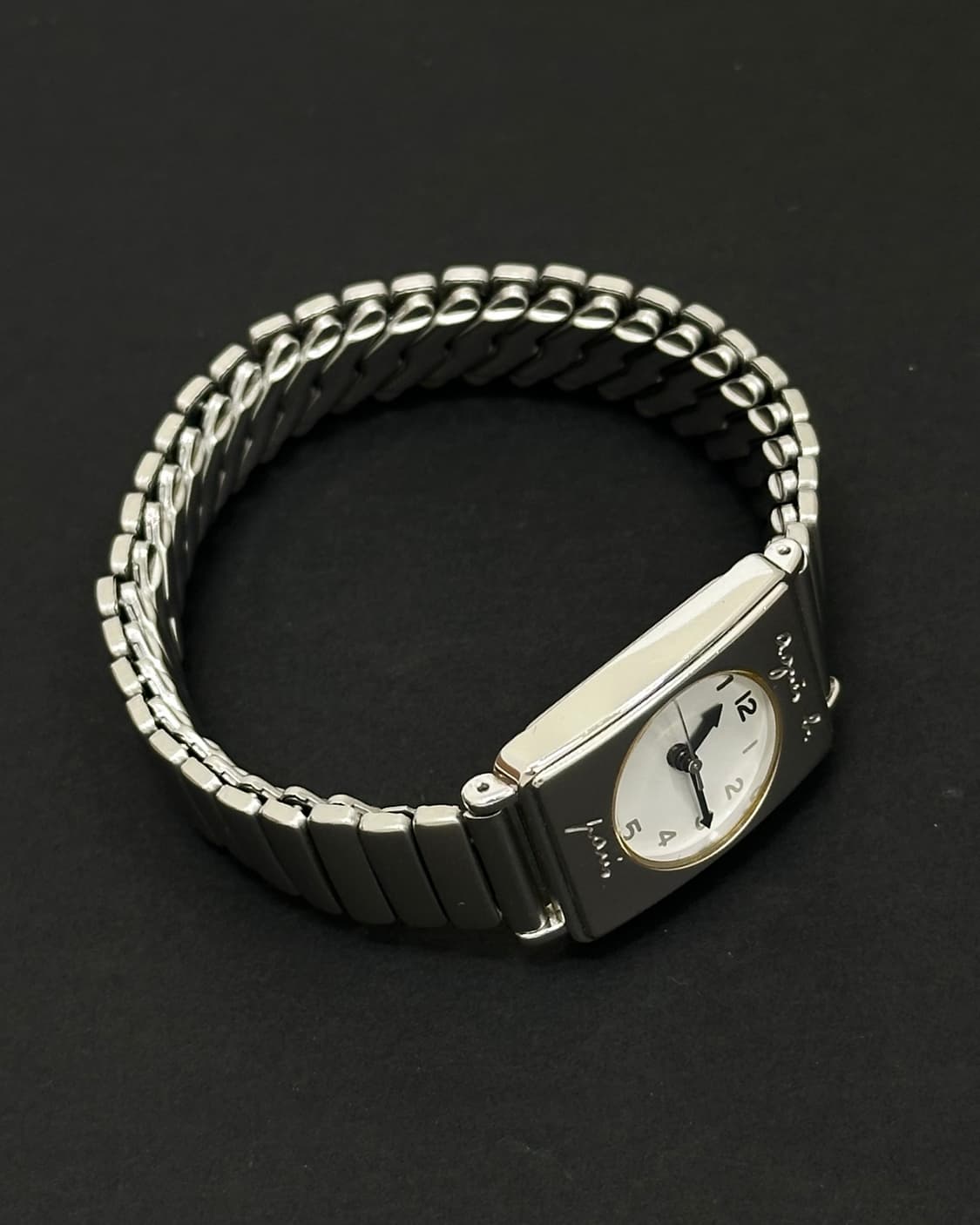 아네스베 렉탱귤러 쿼츠 밴딩 브레이슬릿 시계 상품이미지5