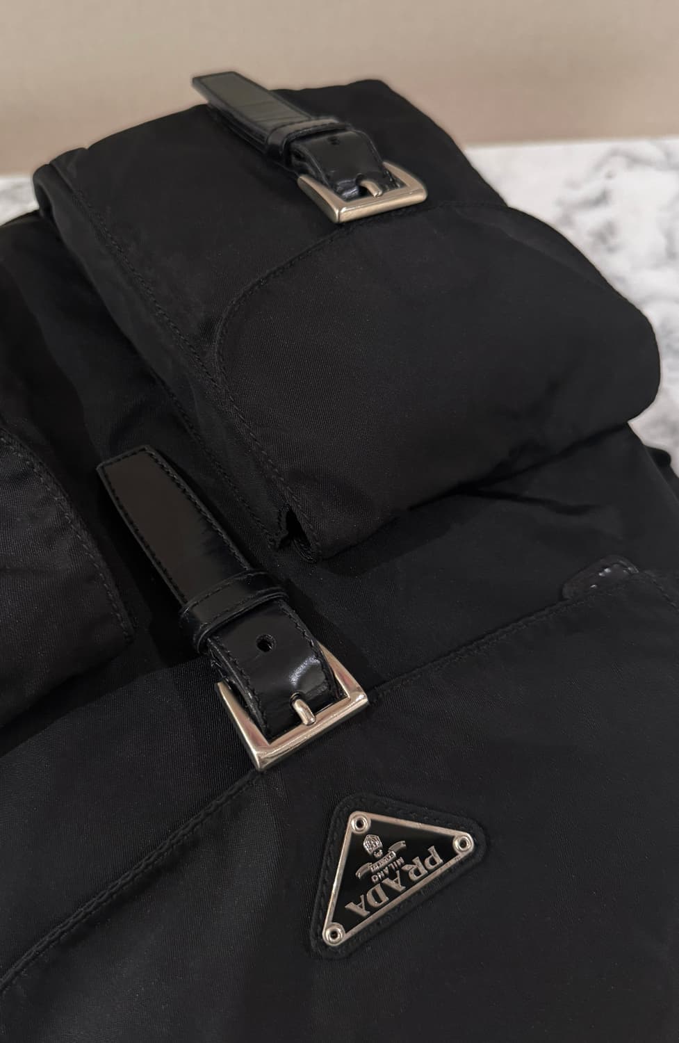 정품 프라다 백팩 미듐 사이즈 상품이미지6