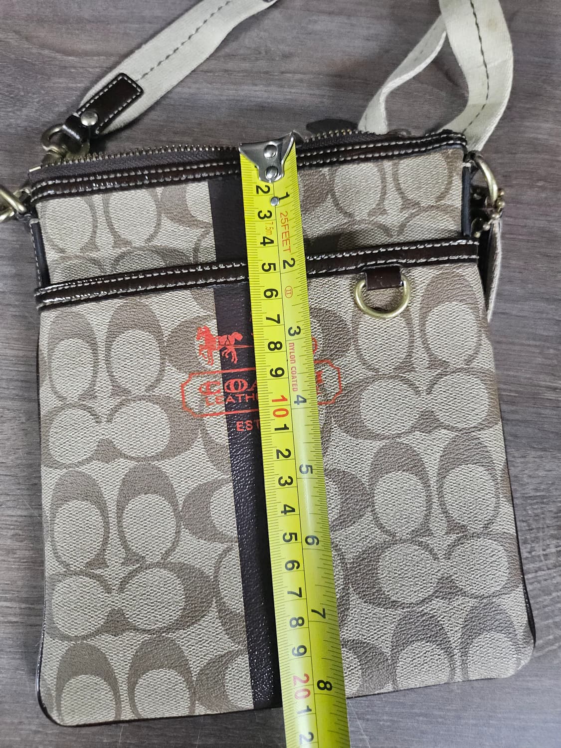 COACH 코치 다크 브라운 베이지  시그니처 코팅 디팝 상품이미지8