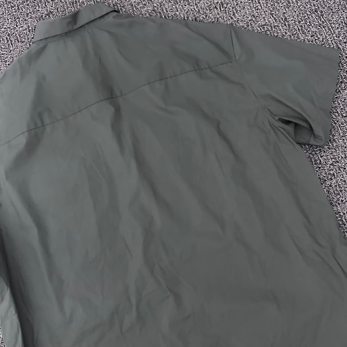 H&M 에이치엔엠 남성 포켓 셔츠 카키 L 상품이미지6