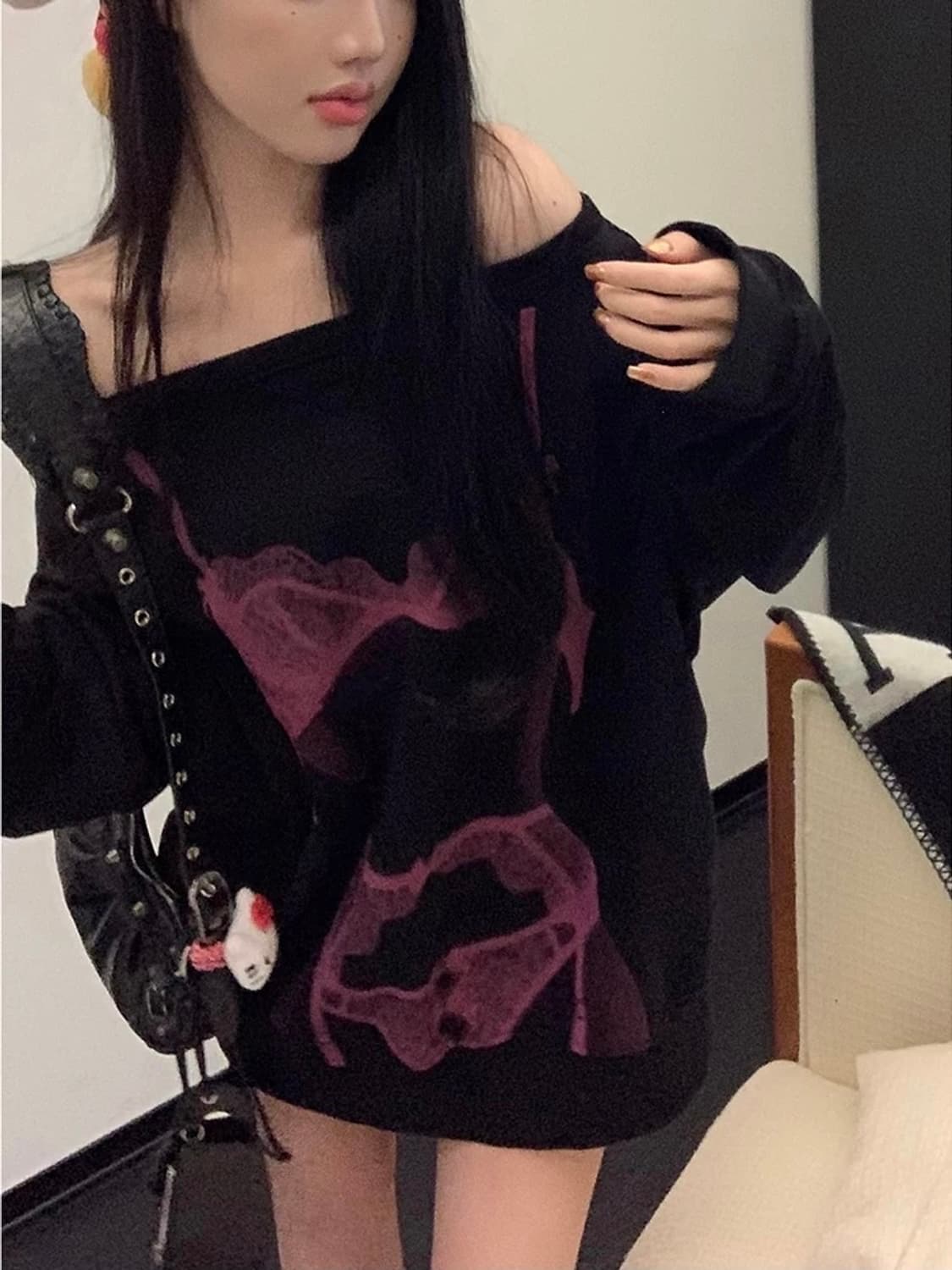 오프숄더 란제리 프린팅 오버핏 맨투맨 상품이미지2