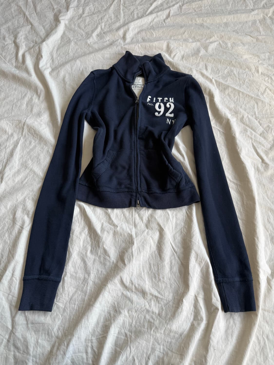 네이비 아베크롬비 y2k 2000’s 세미크롭 딱붙 투웨이집업 상품이미지1