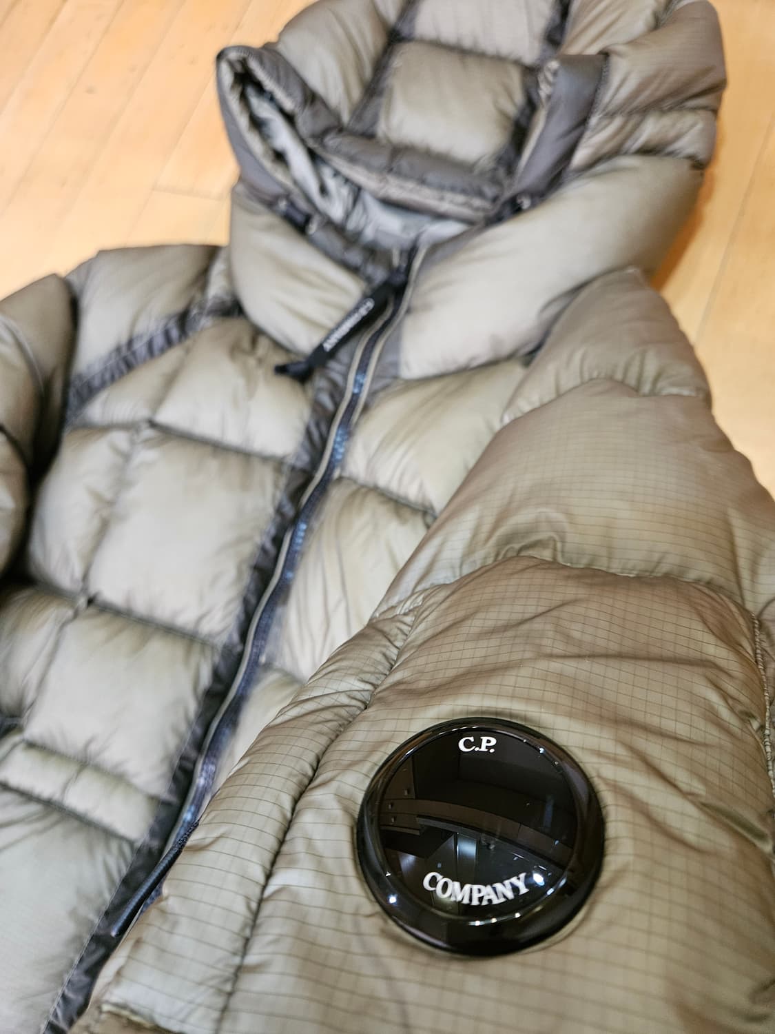 C.P.company 디디쉘패딩 펀가이그레이XL 상품이미지3