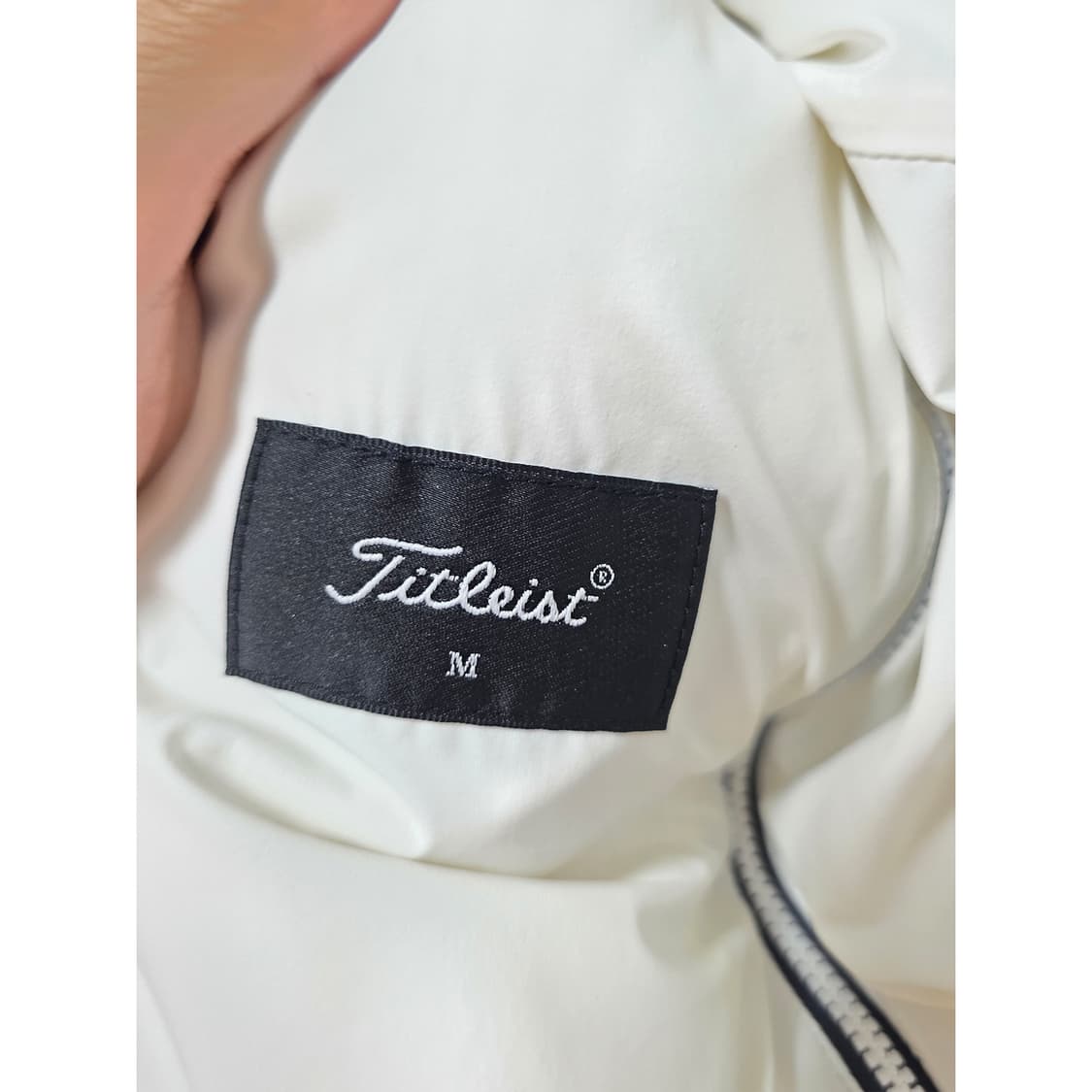 택포// 타이틀리스트 화이트 패딩 조끼 M 상품이미지2