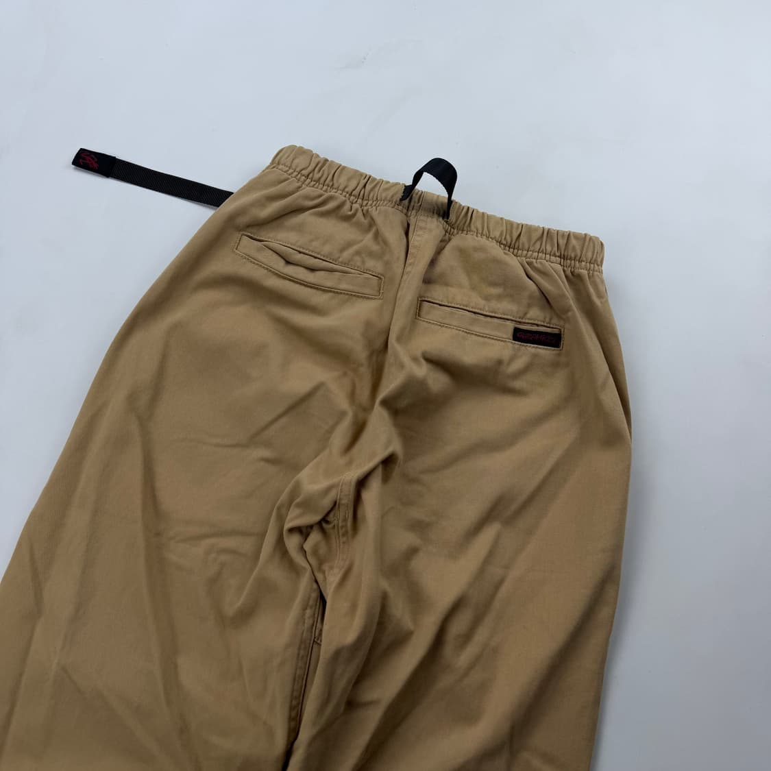 그라미치 루즈 테이퍼드 치노 팬츠 베이지 상품이미지7