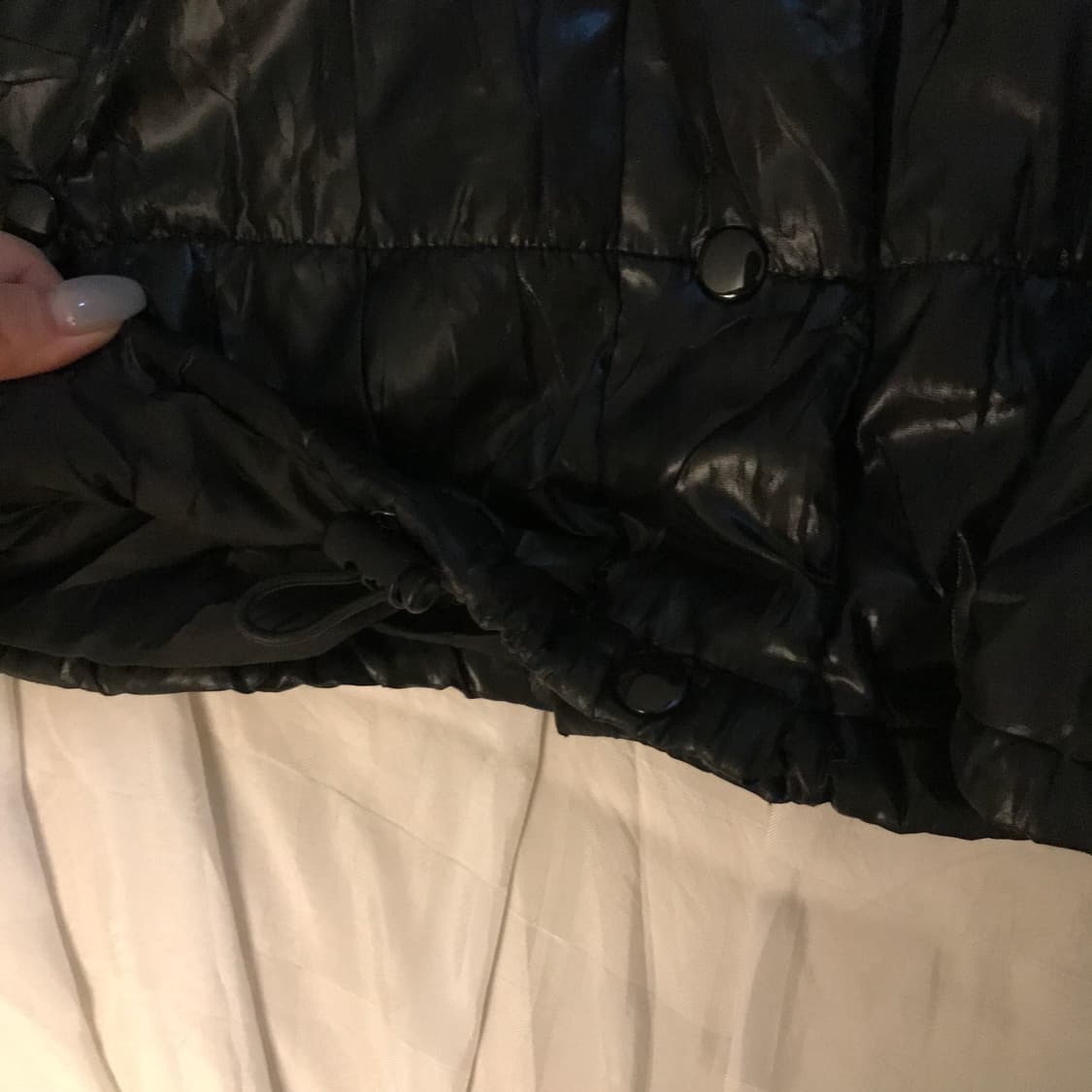 Marna 펑키 와펜 유광 퍼 후드 퀄팅 자켓 상품이미지5