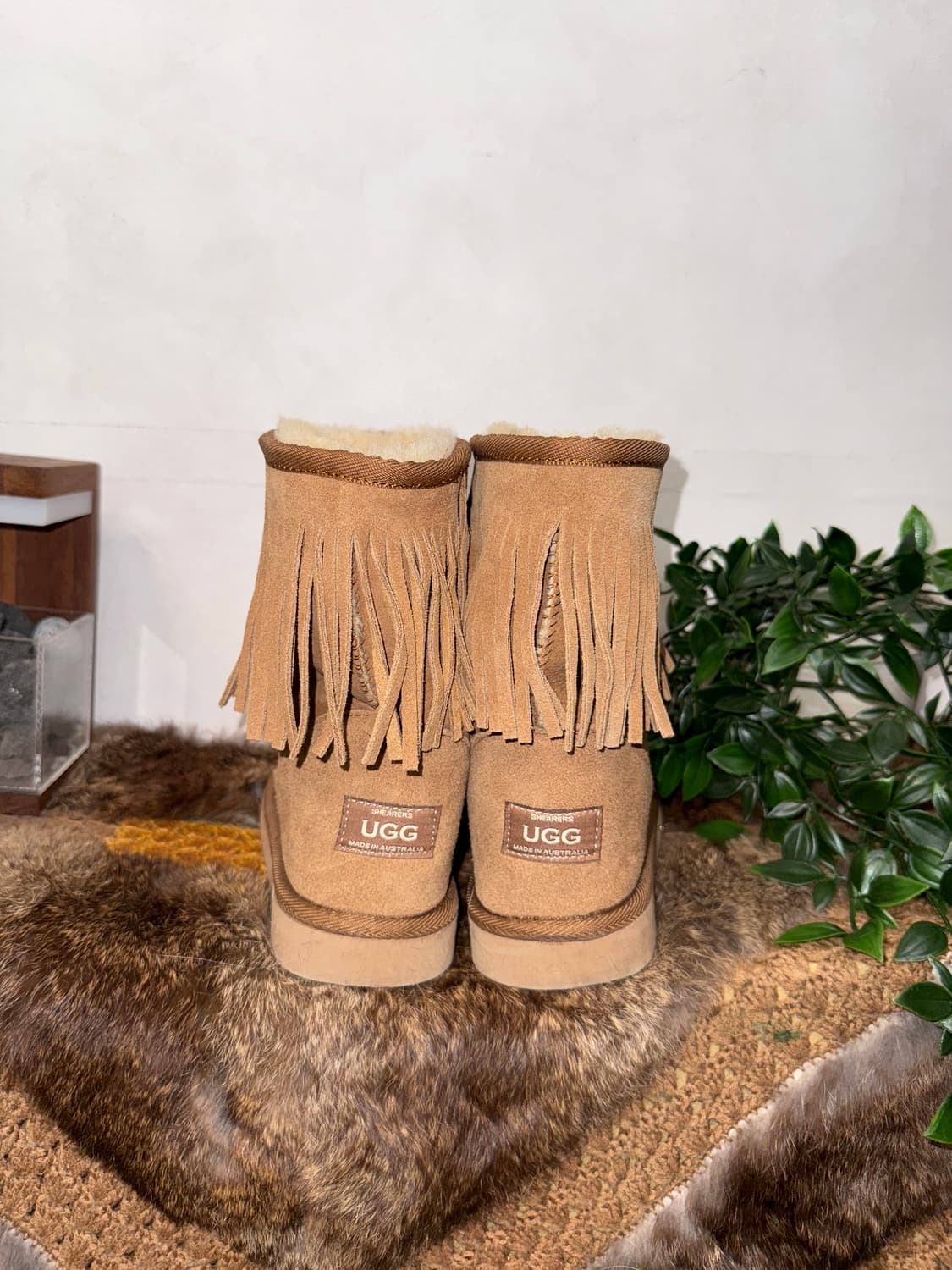 UGG Since 1974 Tribal Mid Boots  상품이미지4