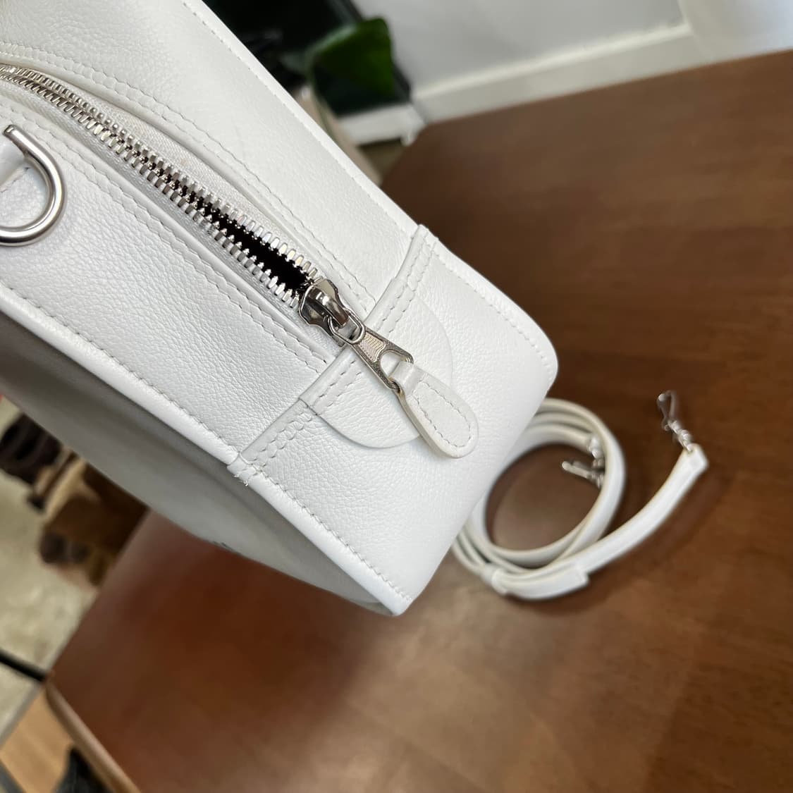 발렌시아가 트라이앵글 스퀘어백 XS 상품이미지8