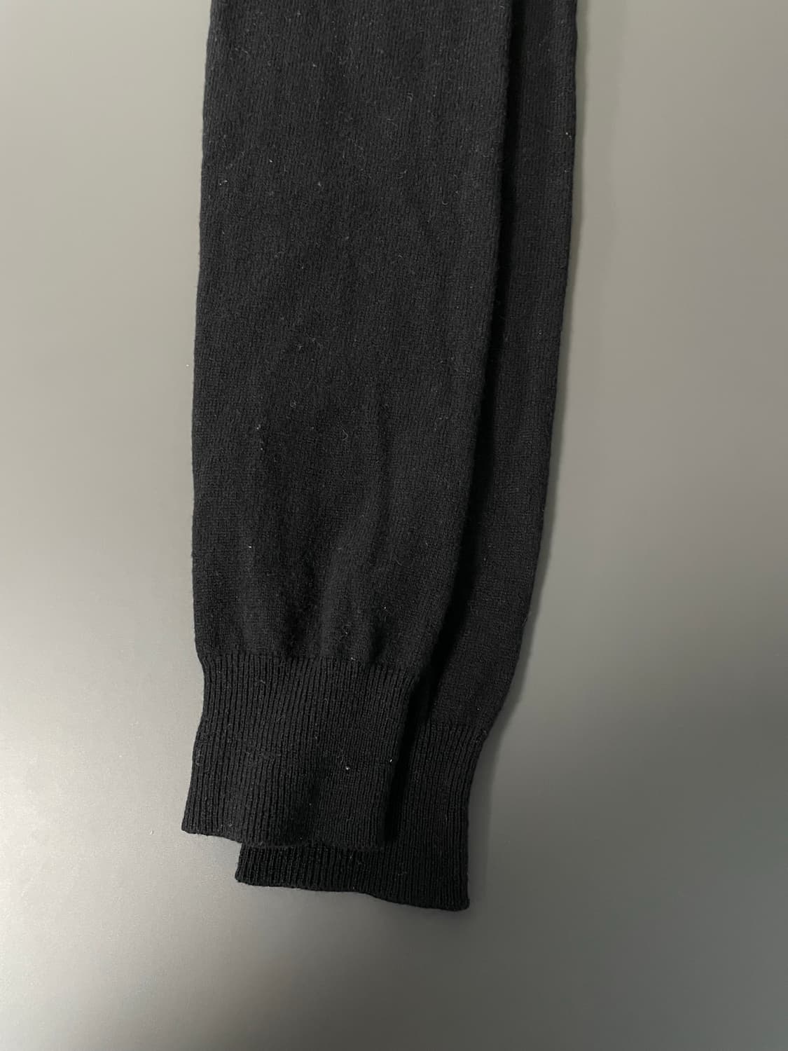 [M] 꼼데가르송 화이트 와펜 자수로고 울 가디건 상품이미지7