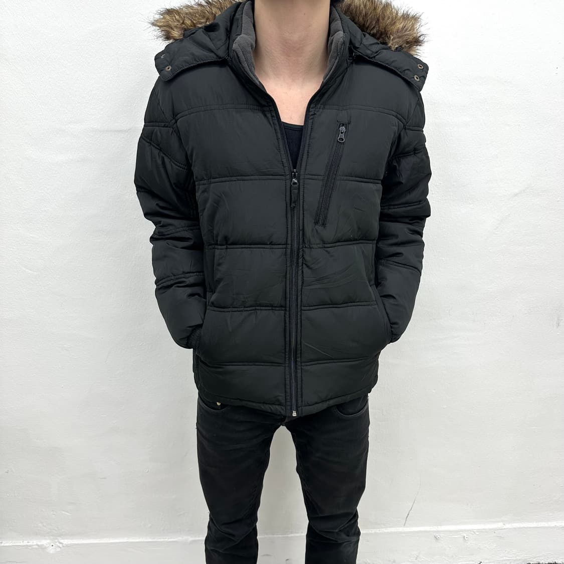 black fur down jacket 상품이미지1
