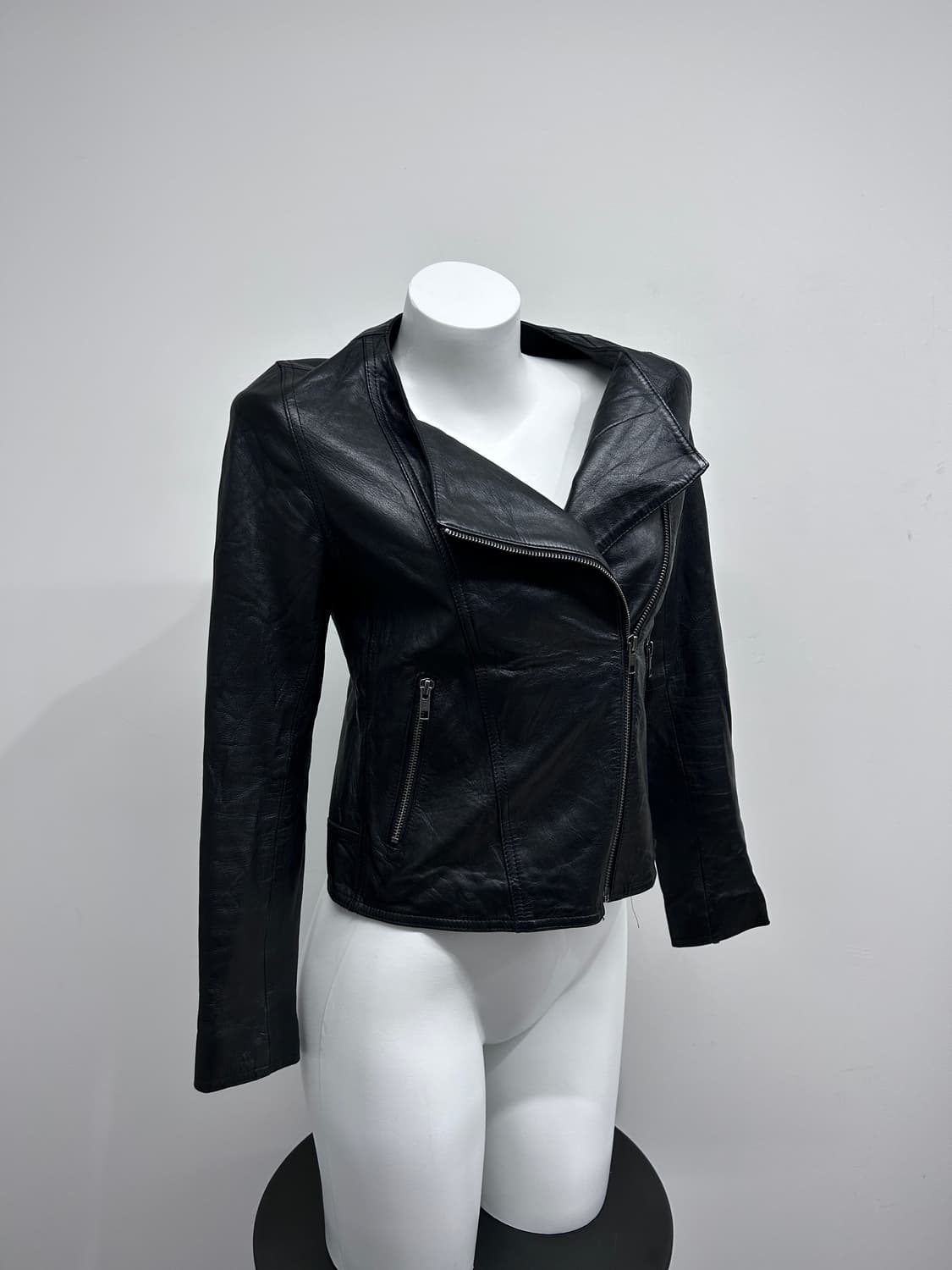 사선 지퍼 램스킨 자켓 상품이미지3