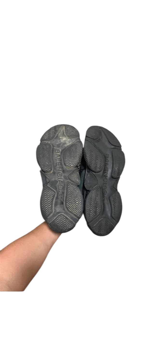 발렌시아가 트리플 S 올블랙 42 상품이미지3