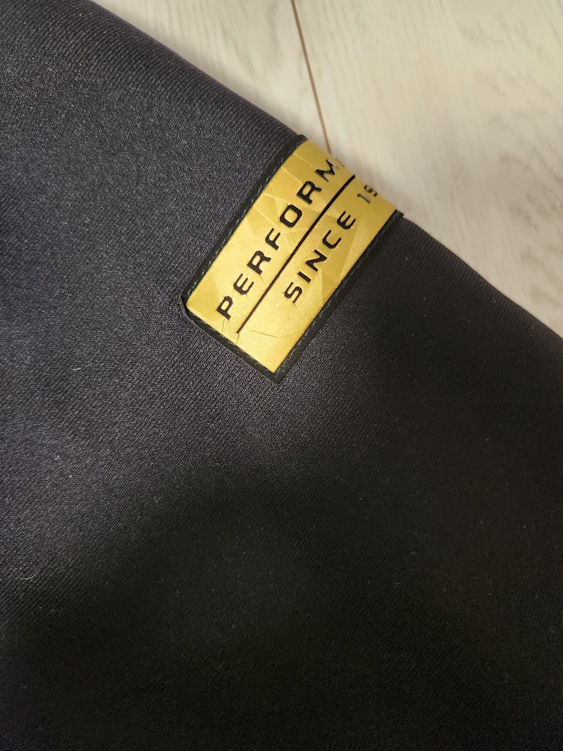 새상품급)다이나핏 매그넘 여성 TR 슈트 블랙 트레이닝 집업 저지s

오 상품이미지6