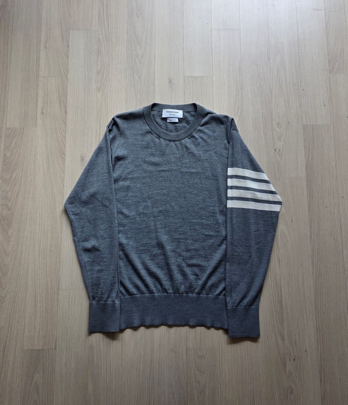 [새상품급,2]톰브라운 메리노울 니트 그레이 상품이미지1