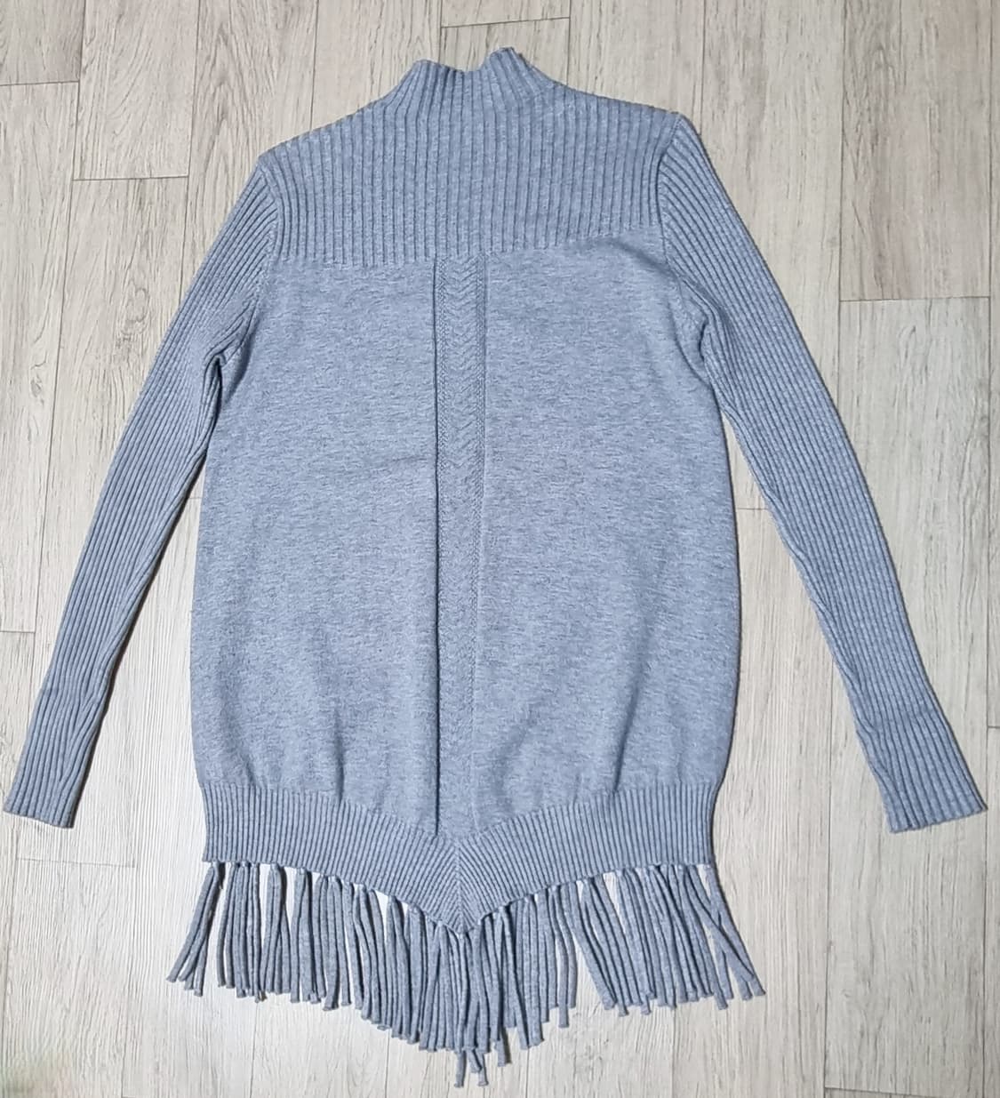 터틀넥 태슬 니트 티셔츠 상품이미지2