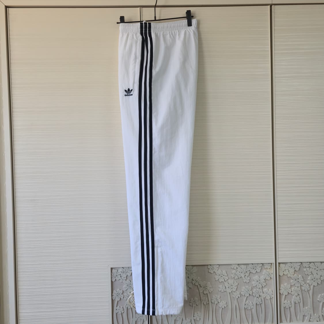 M) 아디다스 화이트 안감 삼선 트랙팬츠 상품이미지3