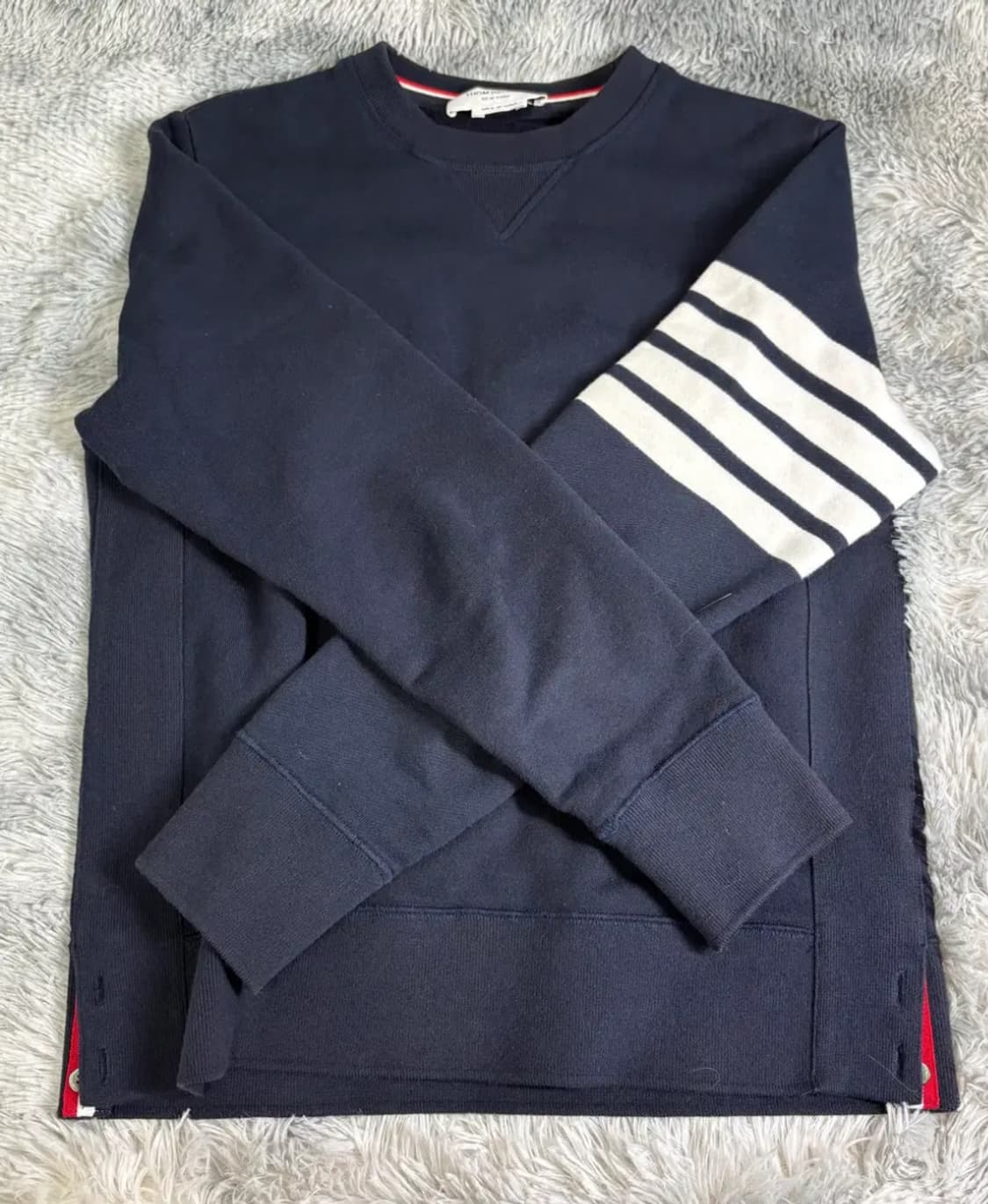 [2]톰브라운 사선완장 맨투맨 네이비 상품이미지1