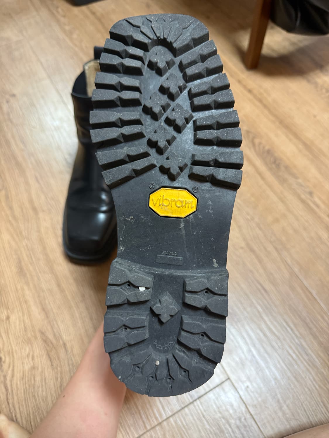 피렌체아뜨리에 스퀘어토 부츠 8701 블랙 FG 상품이미지3