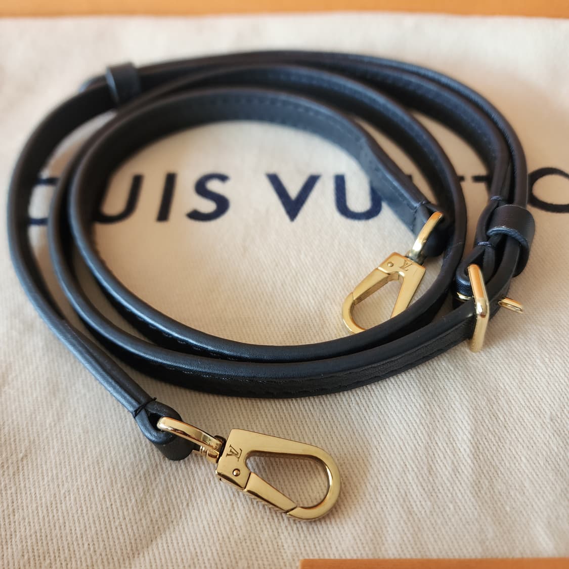 금장 보호필름 ! 루이비통 모노그램 록키 BB 크로스백 여성 토트 숄더백 상품이미지10