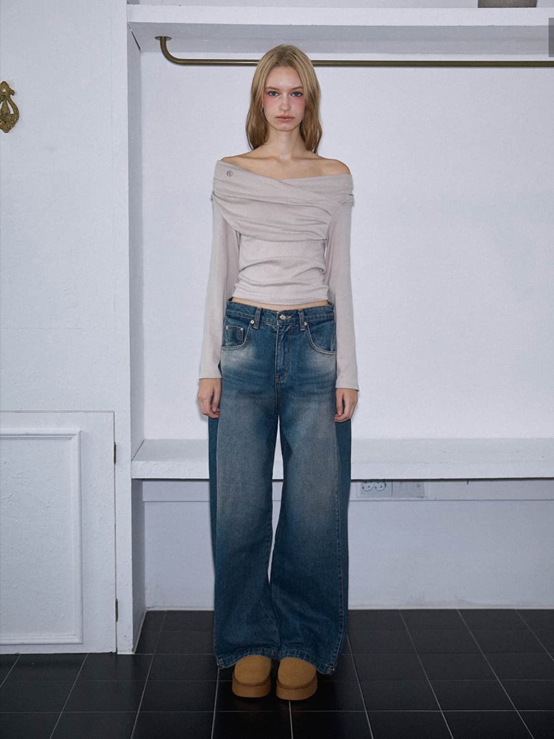 로제프란츠 오프숄더 롱슬리브[베이지] 상품이미지2