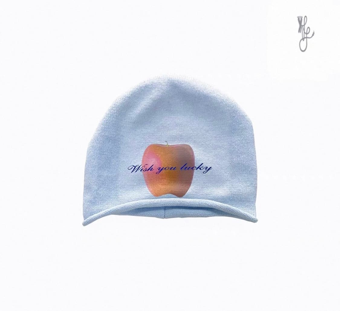 택포) apple printing baby blue beanie 상품이미지2