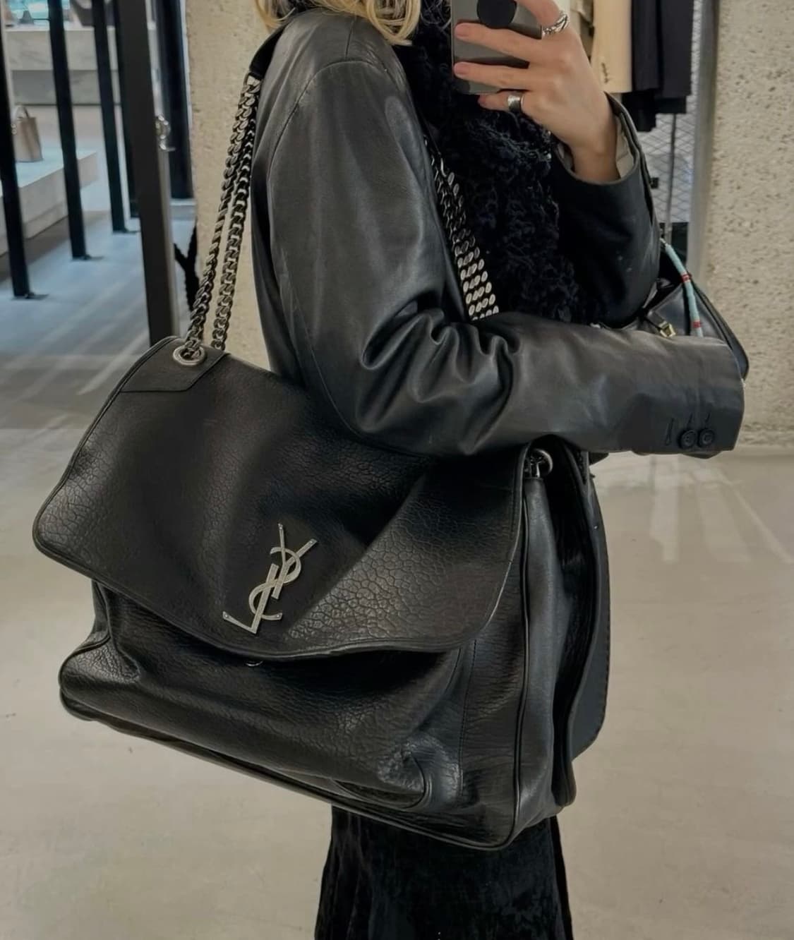 입생로랑 xxl 니키백 자이언트(26년4월 구매 새상품) 상품이미지2