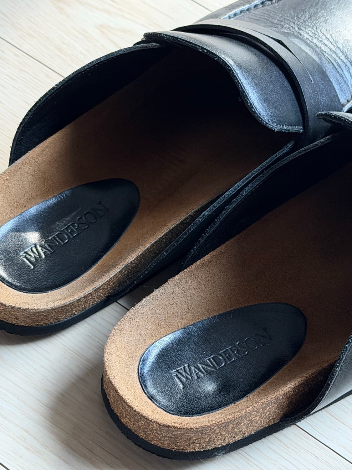 JW앤더슨 블랙 레더 뮬 로퍼 상품이미지5