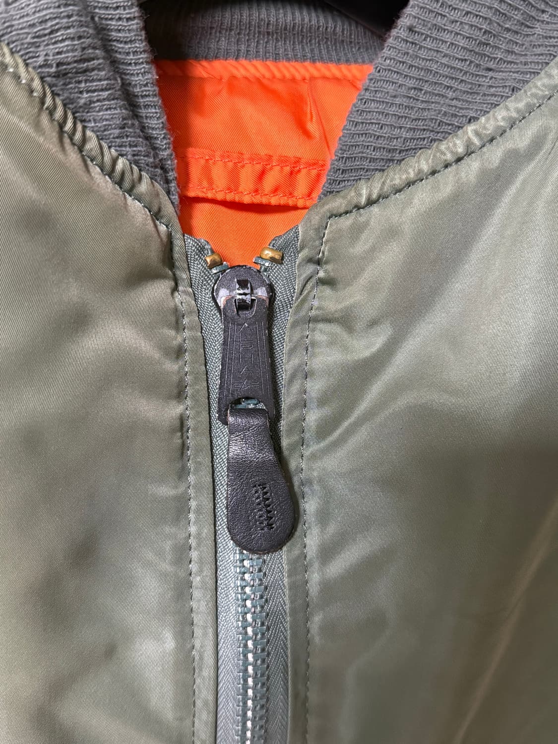 알파 인더스트리 MA-1 항공점퍼 상품이미지4