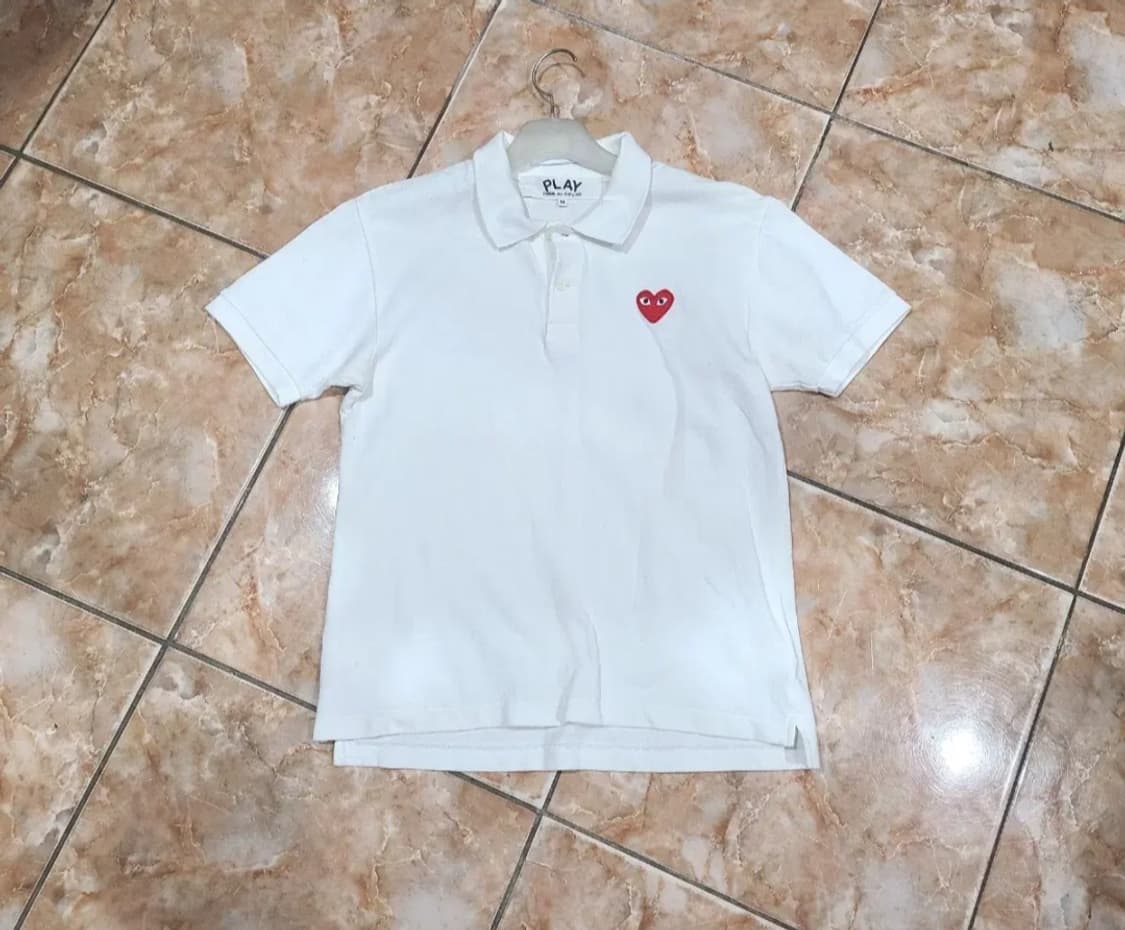 꼼데가르송 레드하트 폴로셔츠 상품이미지1