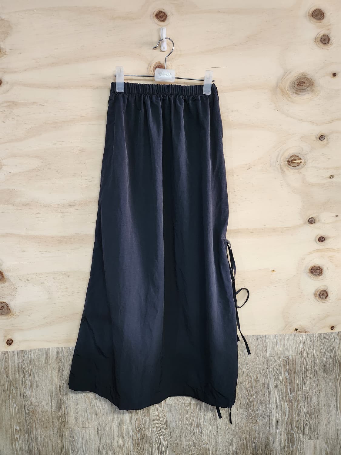 587) 끈 포인트 밴딩 롱 스커트 상품이미지1