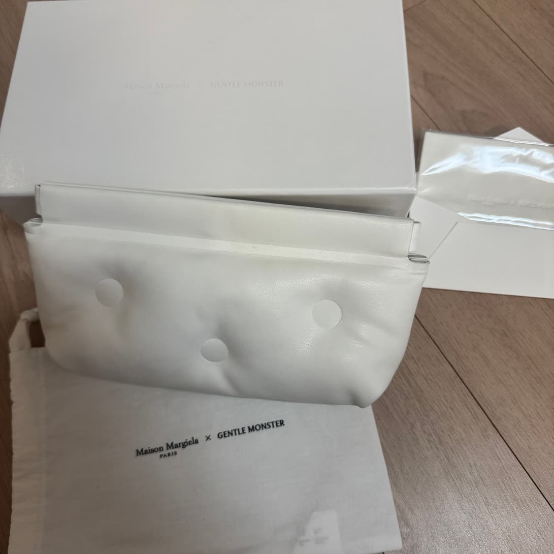 메종마르지엘라 젠틀몬스터 파우치 상품이미지2