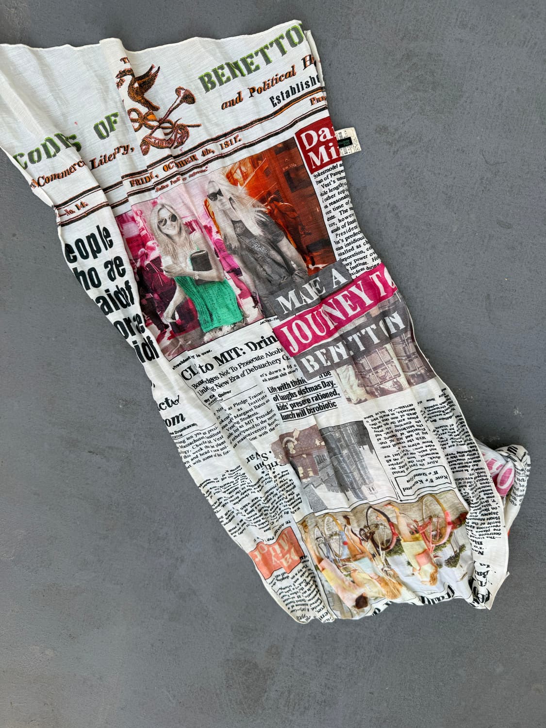 newspaper scarf  상품이미지2