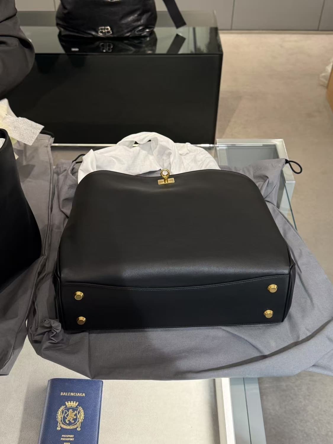 발렌시아가 로데오백 미디엄 블랙 (새상품) 상품이미지6