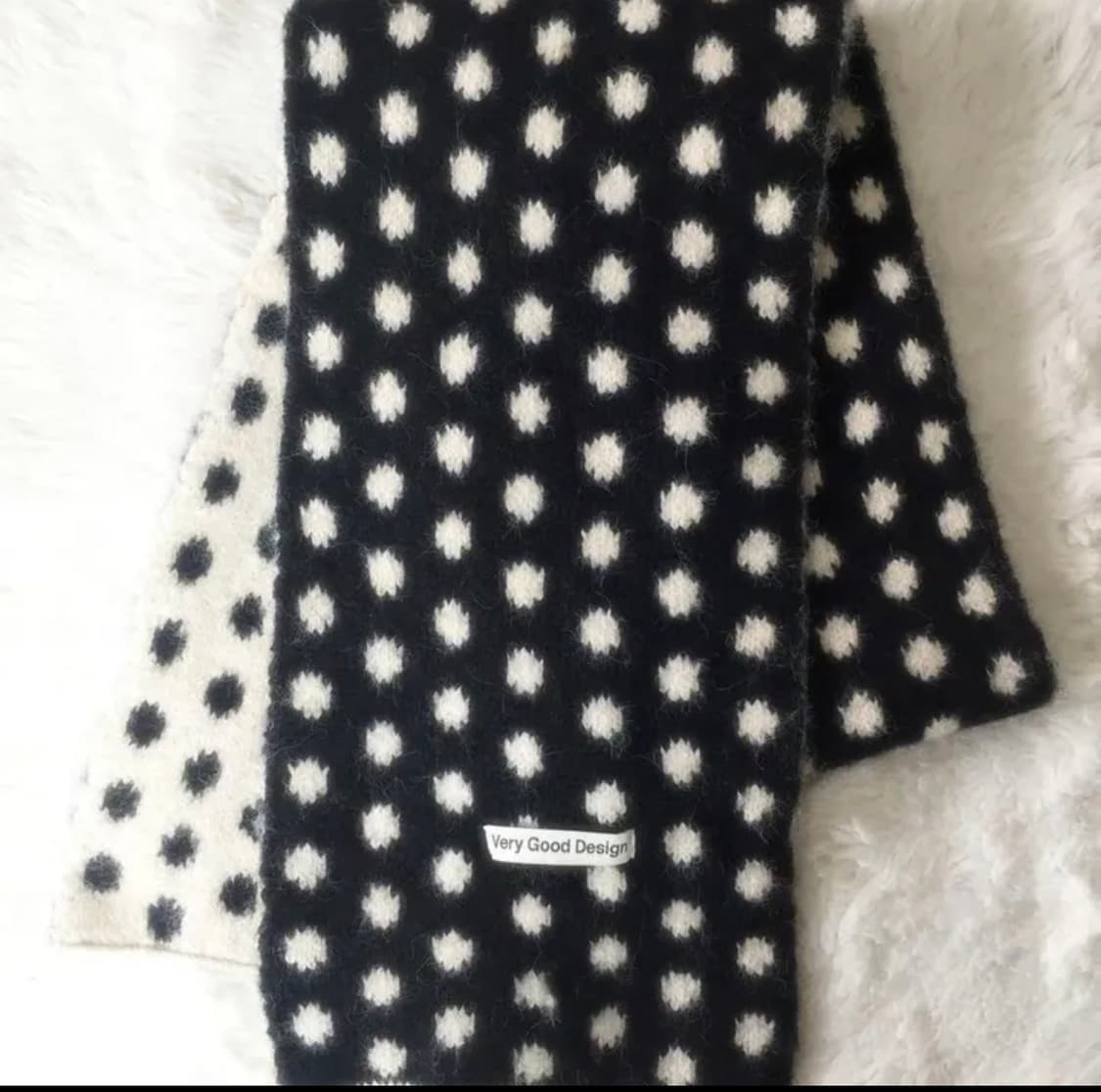 도트 양면 울 니트 머플러  상품이미지1