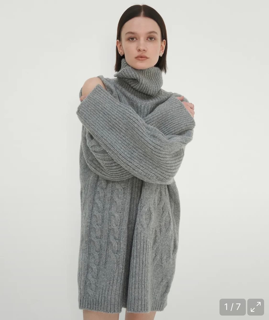 트리밍버드 원숄더 오픈 텍스쳐 터틀넥 니트 원피스 그레이 상품이미지1