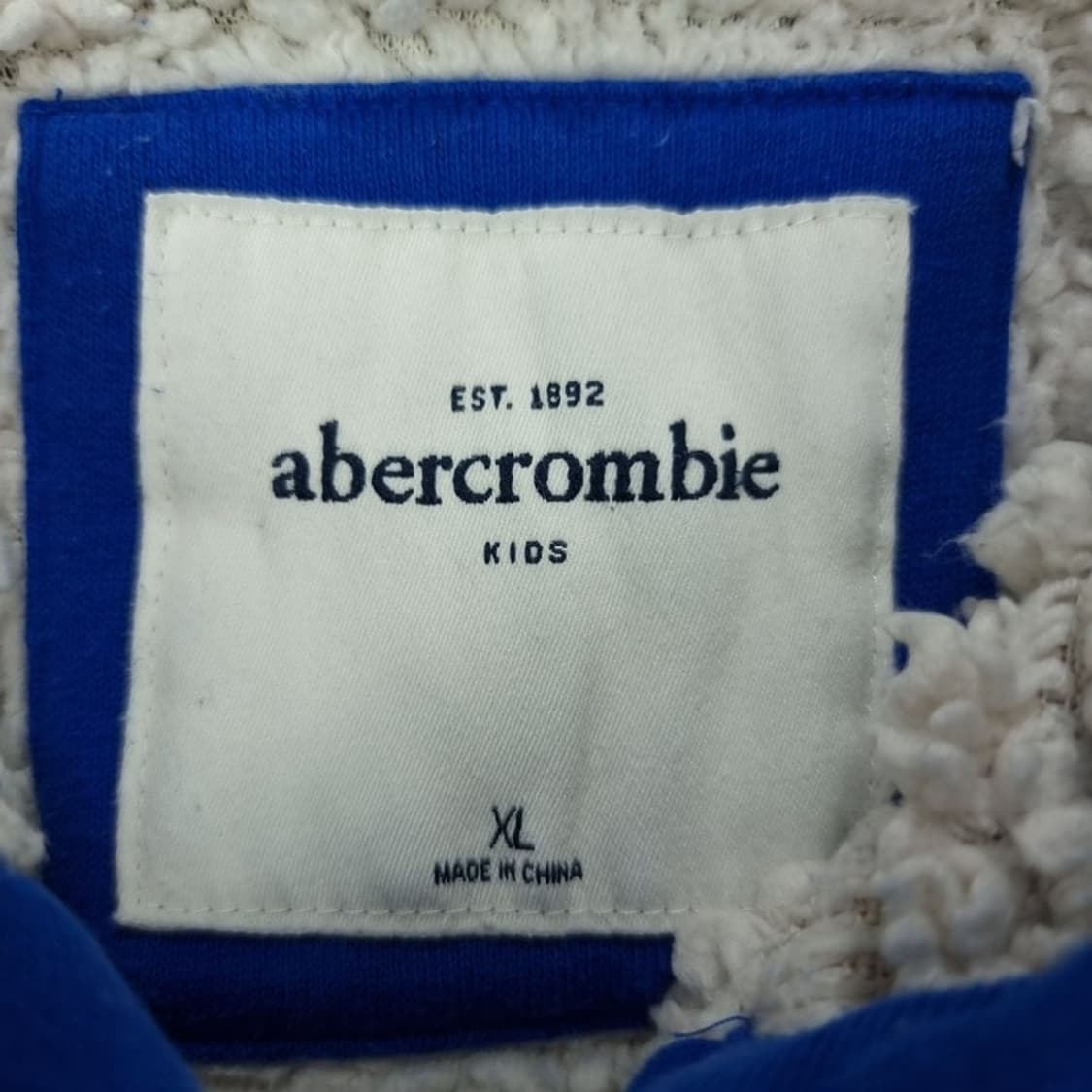 [아베크롬비] Y2K 빅로고 양털 후드 집업 블루 M18531 상품이미지6