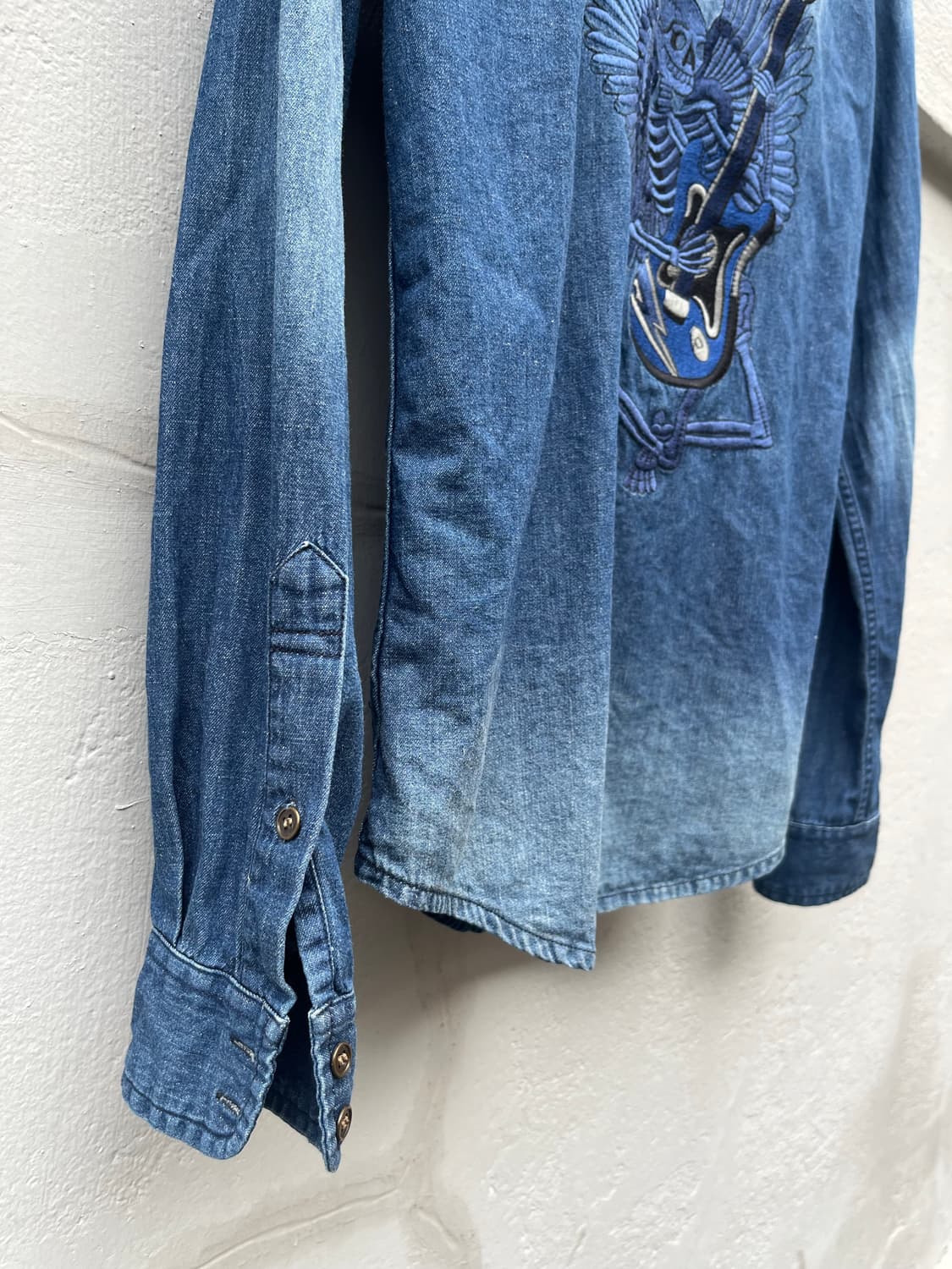 쟈딕앤볼테르 자수 셔츠 상품이미지3