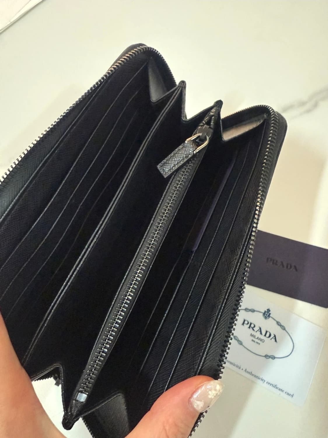 프라다 사피아노 장지갑 새제품 상품이미지3