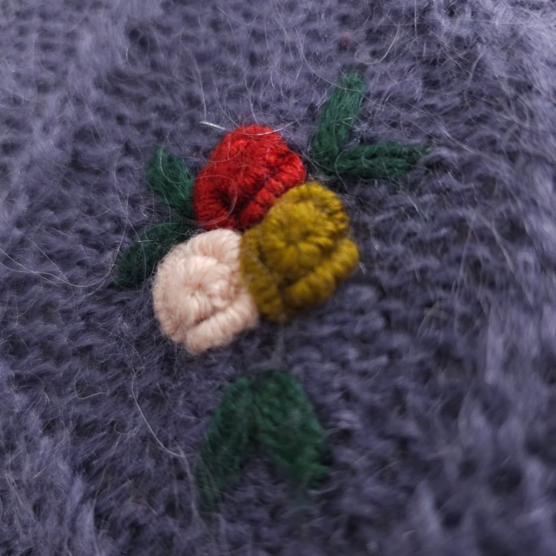 퍼플 플라워 자수 빈티지 니트 상품이미지9