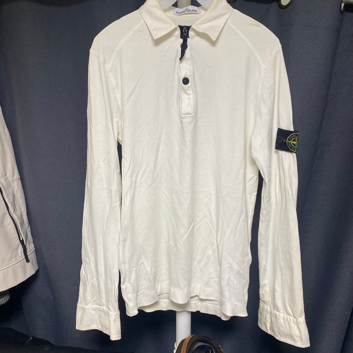 스톤아일랜드 카라 롱슬리브 M 상품이미지1