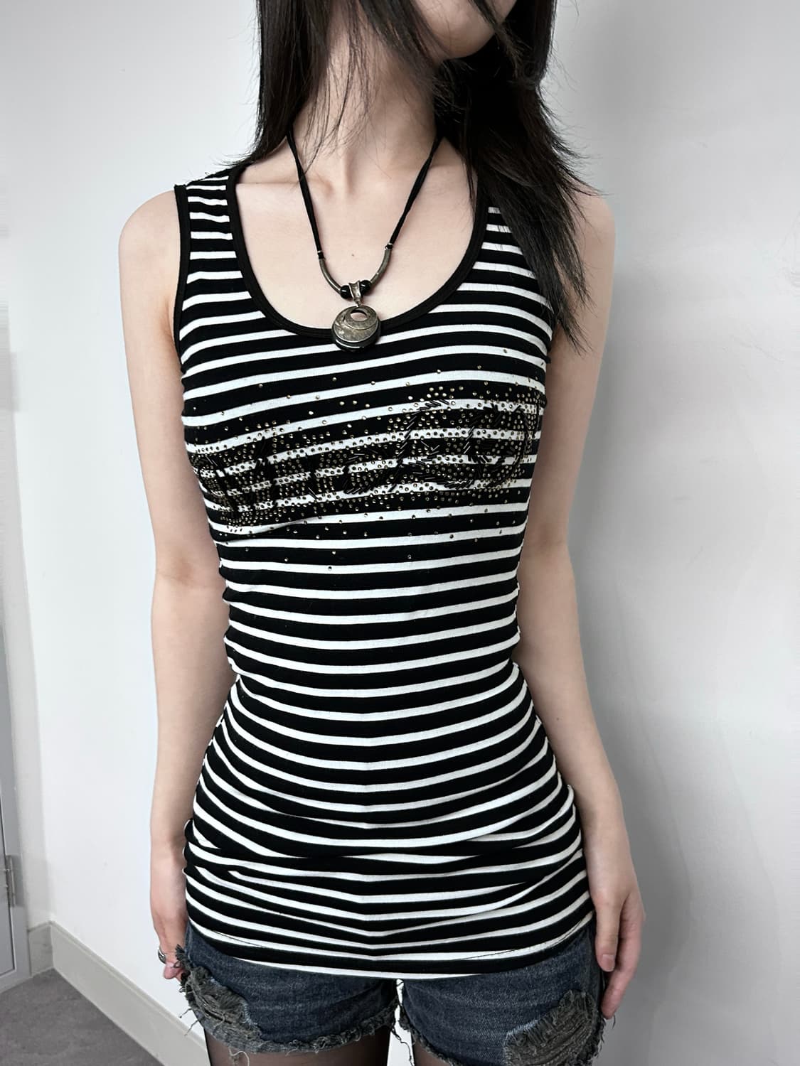 Stripe Sequin Back Sheer Sleeveless Top 상품이미지1