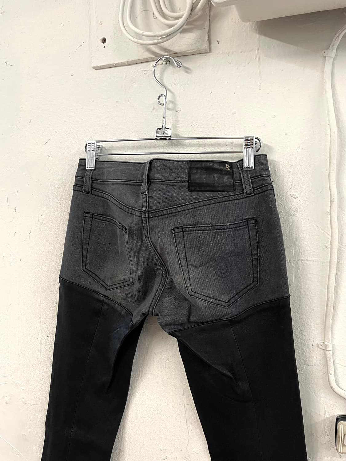 R13 챕스 레더 데님 팬츠 상품이미지10