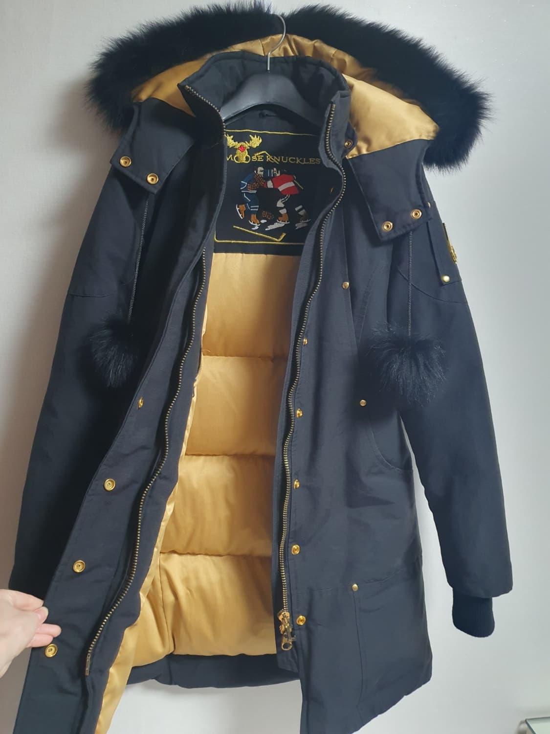 무스너클 패딩 골드 스털링 파카 블랙 폭스 퍼 블랙 슬림핏 M 상품이미지4