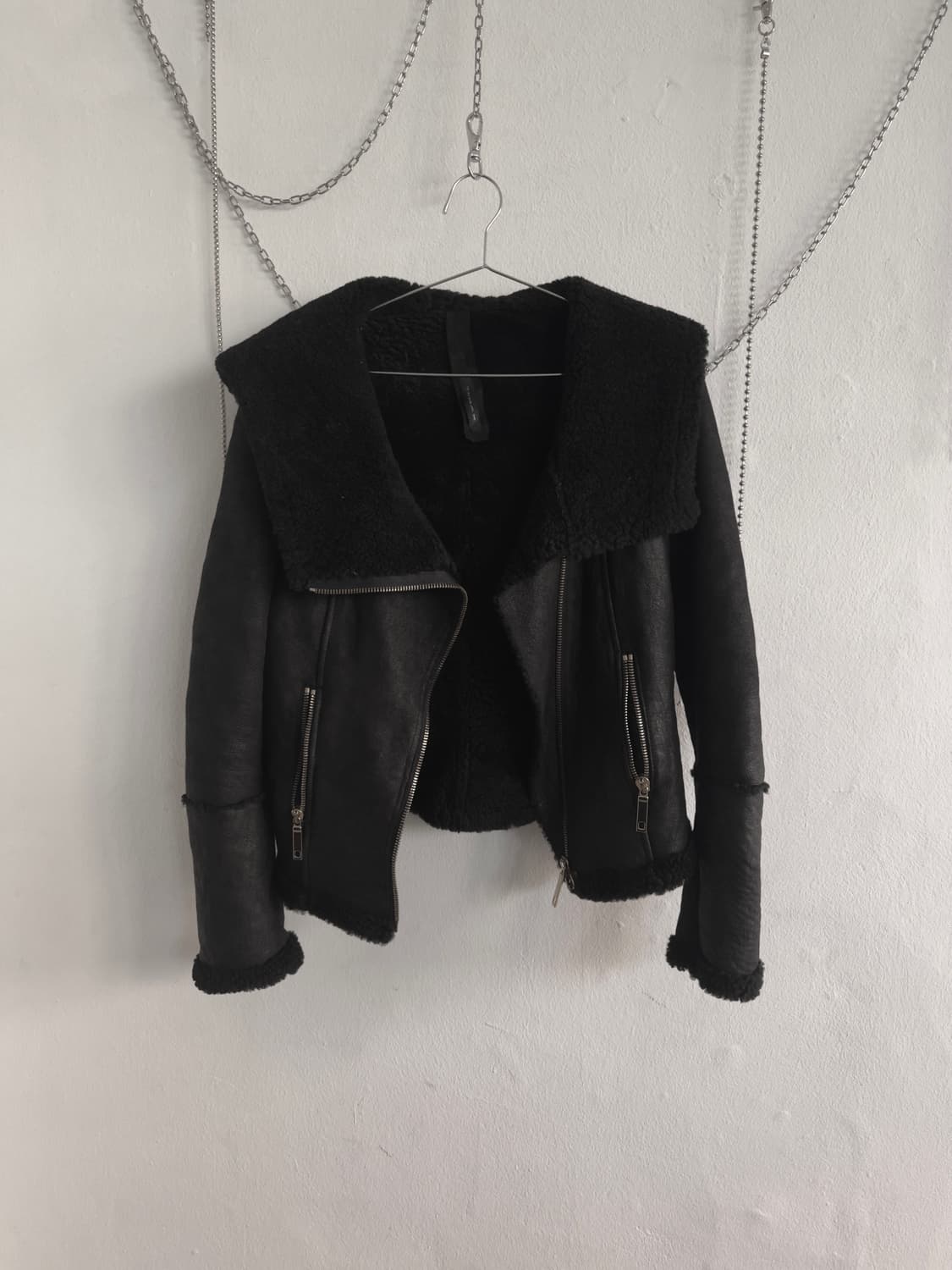 tenax italy 사선지퍼 후드 하이넥 드레이프 무스탕 상품이미지6