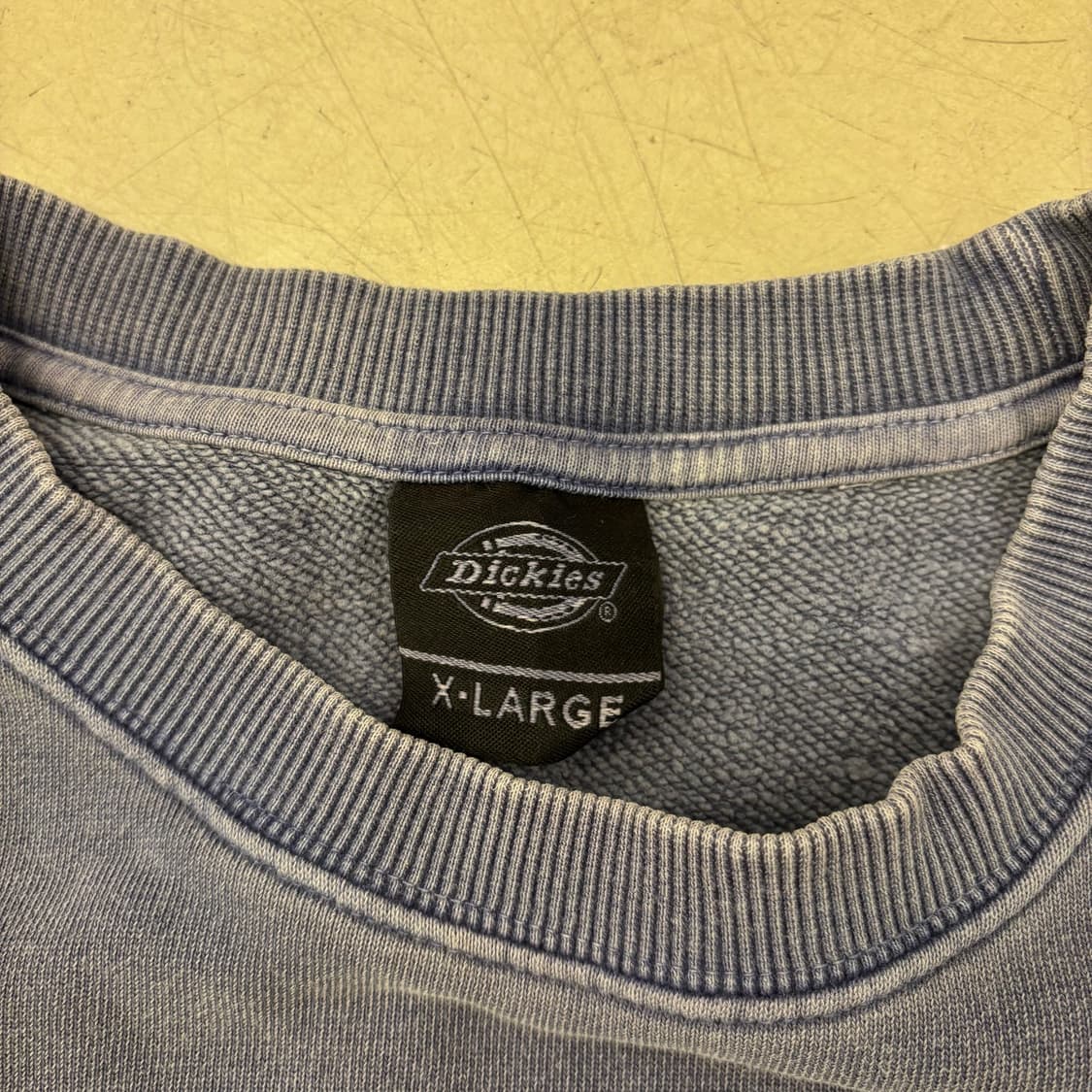 디키즈 피그먼트 포켓로고 맨투맨 상품이미지3