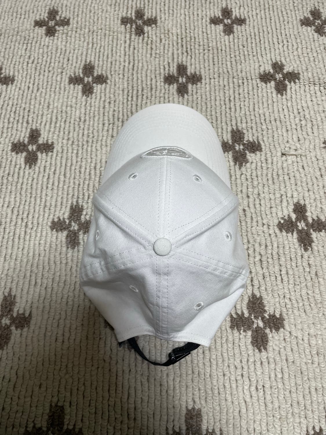 스톤아일랜드 화이트 볼캡 상품이미지3