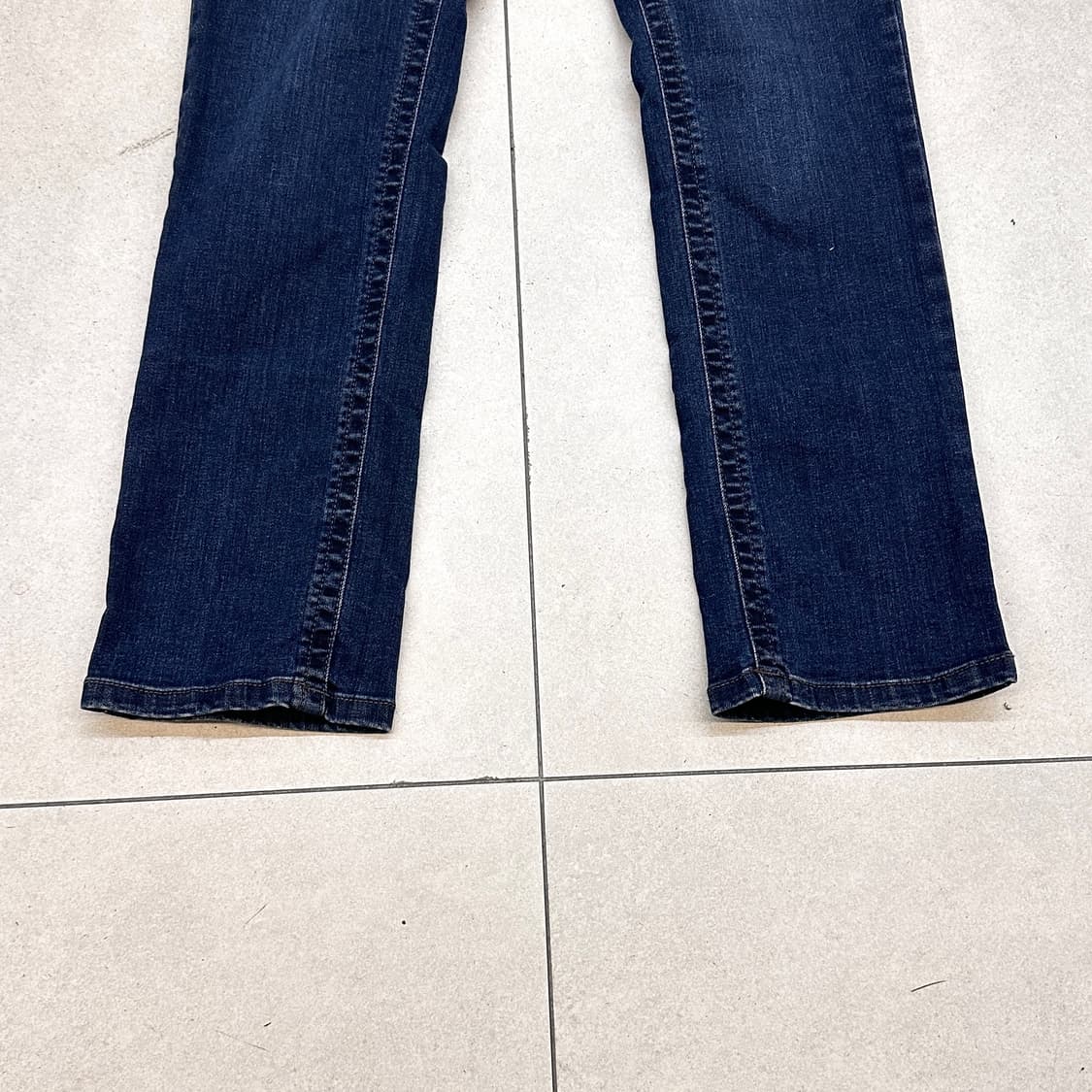 트루릴리전 섹션 스트레이트 데님팬츠 상품이미지9