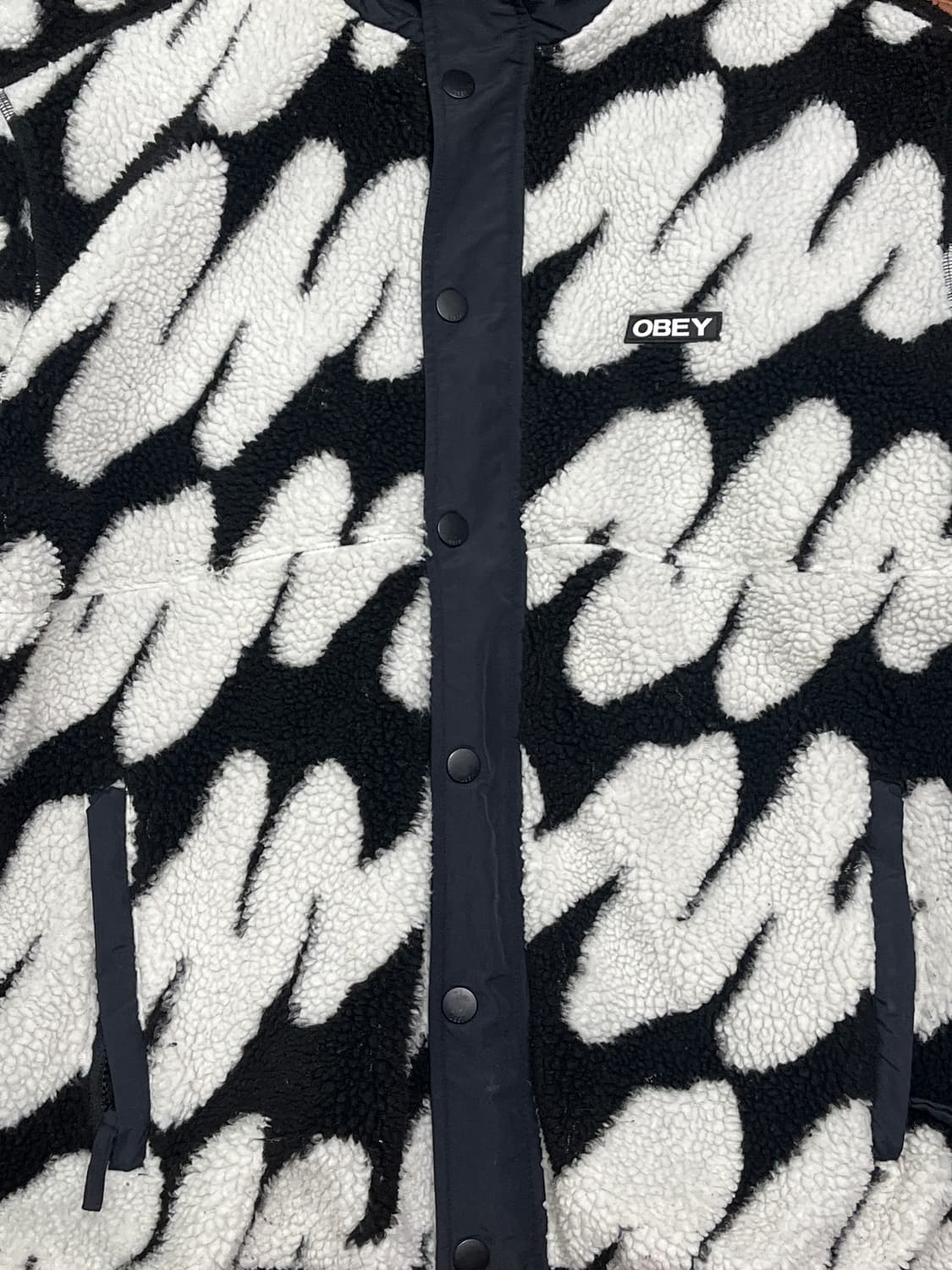 오베이 쉐르파 후리스 상품이미지1