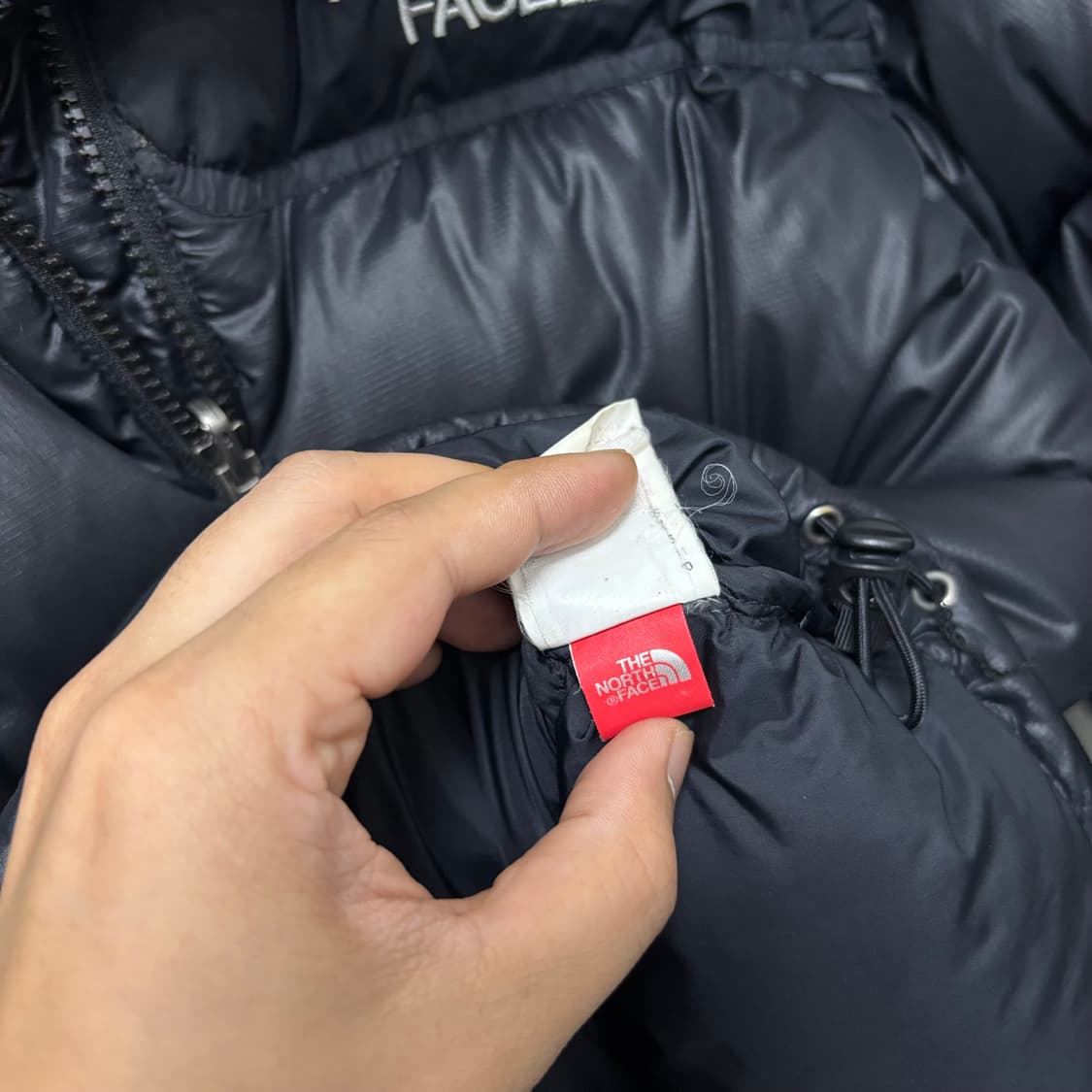 노스페이스 블랙 700 눕시 패딩 상품이미지8